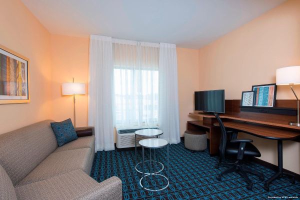 Fairfield Inn & Suites Jackson Clinton